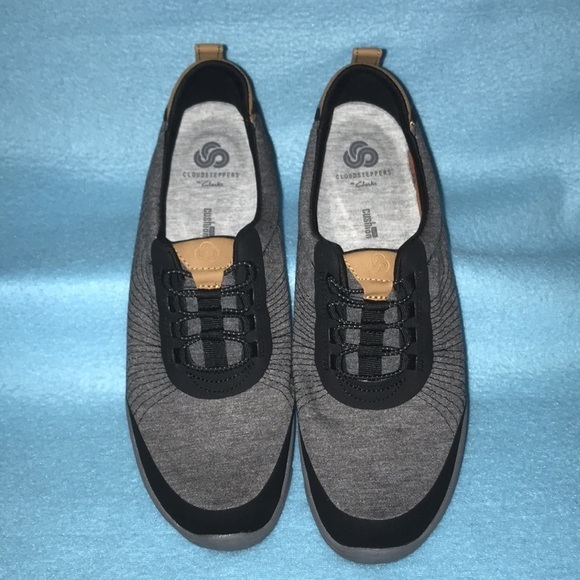 𝅺CLOUDSTEPPERS by Clarks gray black slip ons ultra lightweight NEW size 9 1/2 M - Picture 3 of 6